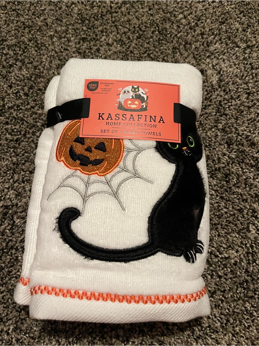 Kassafina set of 2 Halloween hand towels